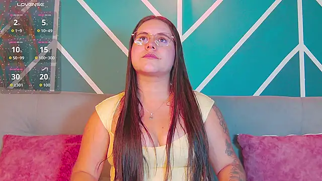 Lia Avalon online show from June 5, 12:44 pm