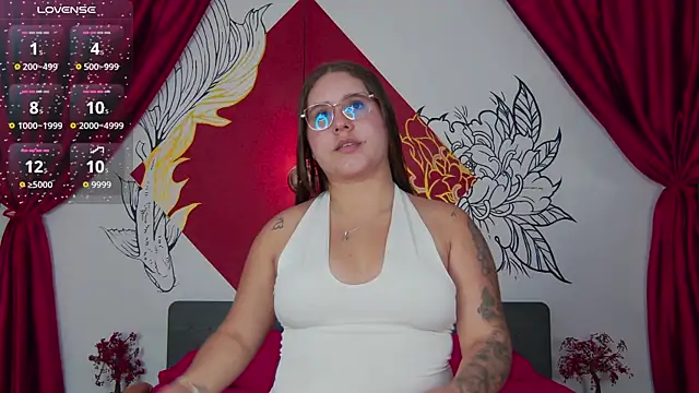 Lia Avalon online show from July 1, 11:45 am