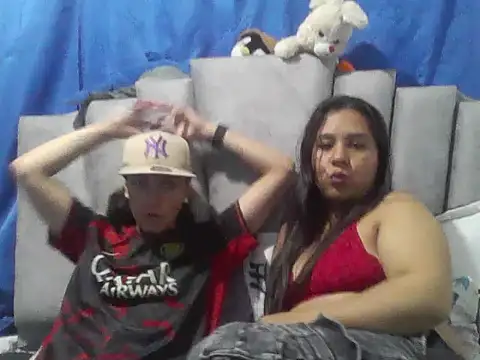 Snapshot of Amber_rose17 chatting on June 13, 3:59 am Amber rose17 online show from June 13, 3:59 am