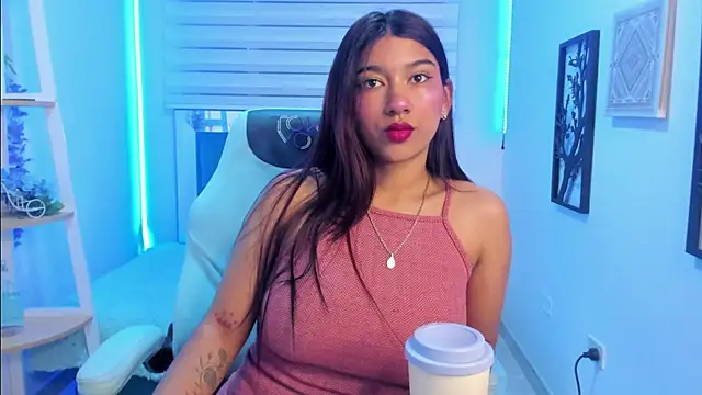 Snapshot of Aurora_Blazee chatting on June 24, 12:37 pm Aurora Blazee online show from June 24, 12:37 pm