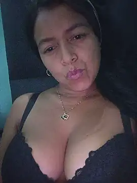 Snapshot of Ateneaxxxx chatting on May 20, 3:56 am Ateneaxxxx online show from May 20, 3:56 am