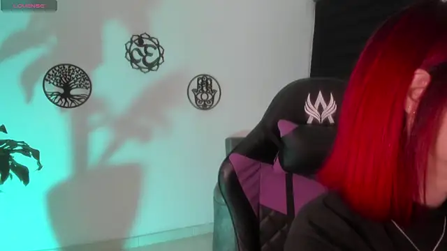 HaileeBeer  online show from July 22, 5:10 am