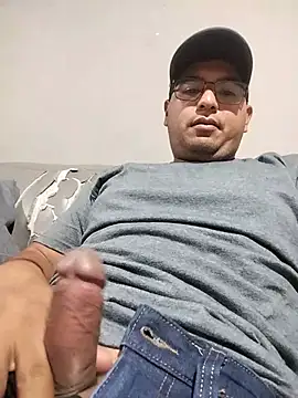 Snapshot of Ferluchum chatting on May 30, 2:52 am Ferluchum online show from May 30, 2:52 am