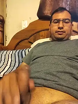 Snapshot of Ferluchum chatting on May 30, 11:46 pm Ferluchum online show from May 30, 11:46 pm