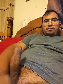 Snapshot of Ferluchum chatting on August 10, 12:47 am Ferluchum online show from August 10, 12:47 am