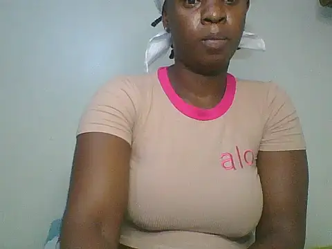 Snapshot of magicpussyy1 chatting on June 24, 10:09 pm magicpussyy1 online show from June 24, 10:09 pm