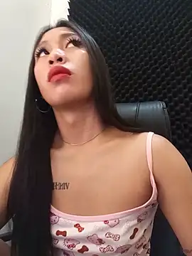 Snapshot of goddess_ashanti chatting on June 23, 3:26 am goddess ashanti online show from June 23, 3:26 am