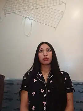 Snapshot of goddess_ashanti chatting on June 30, 2:12 am goddess ashanti online show from June 30, 2:12 am