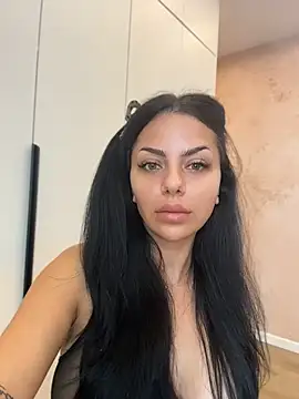 Snapshot of Ivy_Trixx chatting on July 15, 4:34 pm Ivy Trixx online show from July 15, 4:34 pm