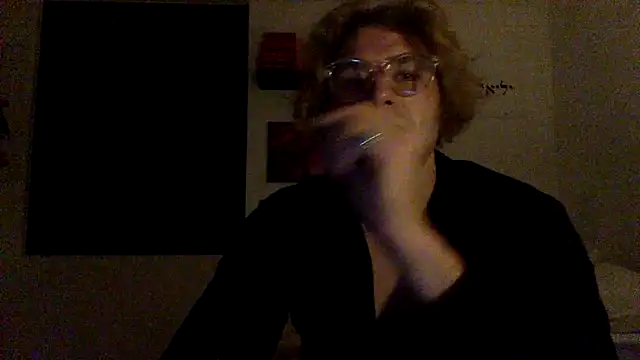 Snapshot of Sir_Jo chatting on June 17, 10:10 pm Sir Jo online show from June 17, 10:10 pm