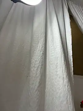 Snapshot of MiaBlonde1 chatting on June 3, 2:33 pm MiaBlonde1 online show from June 3, 2:33 pm