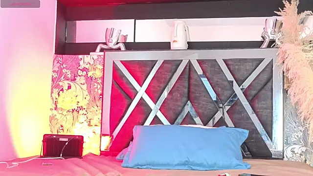 Snapshot of cami_doll_ chatting on July 4, 4:51 am cami doll online show from July 4, 4:51 am