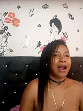 Snapshot of sashaxhot21 chatting on July 14, 2:34 pm sashaxhot21 online show from July 14, 2:34 pm