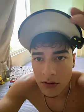 Snapshot of mischievousprince_ chatting on June 23, 4:16 pm mischievousprince online show from June 23, 4:16 pm