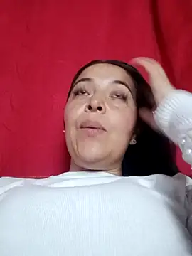 Snapshot of jessamondd chatting on June 17, 9:01 am jessamondd online show from June 17, 9:01 am