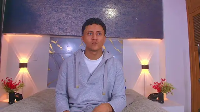 Snapshot of Thiago_Nova chatting on June 23, 3:26 am Thiago Nova online show from June 23, 3:26 am