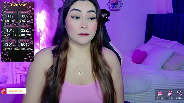 Snapshot of lily_kat77 chatting on July 9, 9:08 pm lily kat77 online show from July 9, 9:08 pm