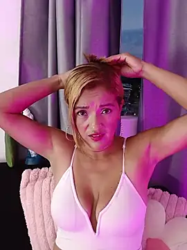 Snapshot of zoe_burton chatting on June 20, 11:29 pm zoe burton online show from June 20, 11:29 pm
