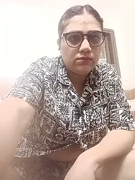 Snapshot of yourchahat27 chatting on May 22, 5:40 pm yourchahat27 online show from May 22, 5:40 pm