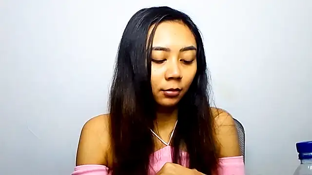 Snapshot of KristieOrtmann chatting on June 16, 6:16 am KristieOrtmann online show from June 16, 6:16 am