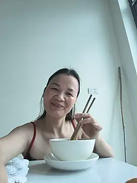 Snapshot of Lye_lovely chatting on June 28, 2:39 am Lye lovely online show from June 28, 2:39 am