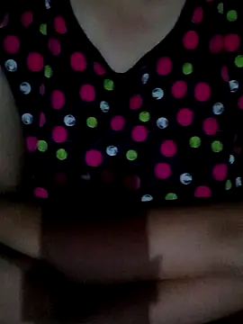 Snapshot of Bong_sexy chatting on June 23, 7:45 pm Bong sexy online show from June 23, 7:45 pm
