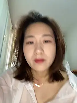 Snapshot of U-mi chatting on June 2, 1:18 am U-mi online show from June 2, 1:18 am