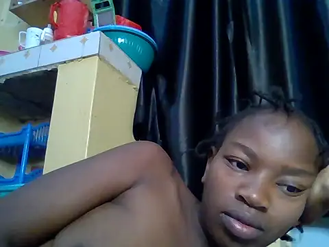 Snapshot of aliana082169 chatting on July 11, 4:04 am aliana082169 online show from July 11, 4:04 am