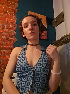Liya  Love online show from May 23, 9:13 am