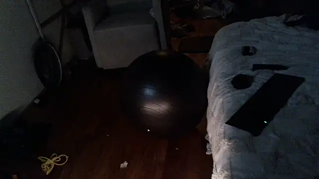 Clevername90 online show from December 19, 9:27 am