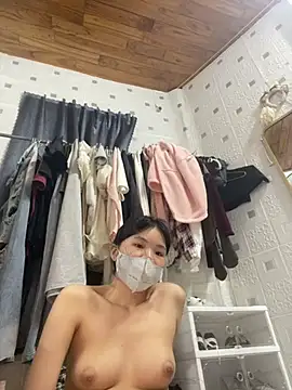 Snapshot of Mindora chatting on July 9, 2:43 pm Mindora online show from July 9, 2:43 pm