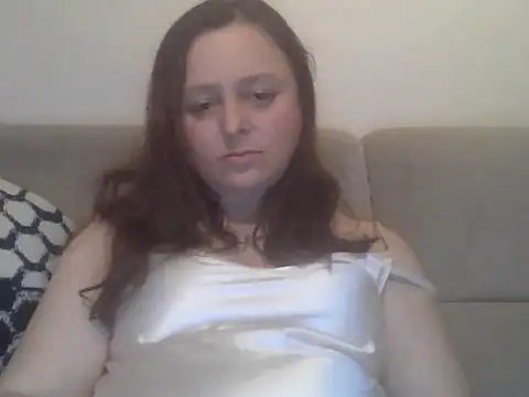Snapshot of TaylorLovely chatting on June 6, 8:13 pm TaylorLovely online show from June 6, 8:13 pm