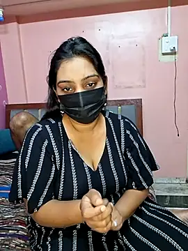 Snapshot of Hornyreshma chatting on June 10, 10:14 am Hornyreshma online show from June 10, 10:14 am