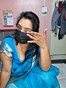 Snapshot of Hornyreshma chatting on June 17, 9:45 am Hornyreshma online show from June 17, 9:45 am