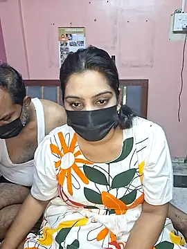 Snapshot of Hornyreshma chatting on June 25, 10:42 am Hornyreshma online show from June 25, 10:42 am