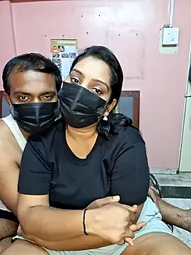 Snapshot of Hornyreshma chatting on June 27, 10:09 am Hornyreshma online show from June 27, 10:09 am