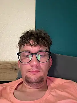 Stefan4513 online show from July 3, 6:58 pm