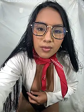 Nana-Benavides online show from May 28, 7:33 pm