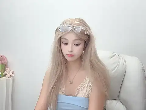 jiangjiang2005 online show from May 31, 5:31 pm