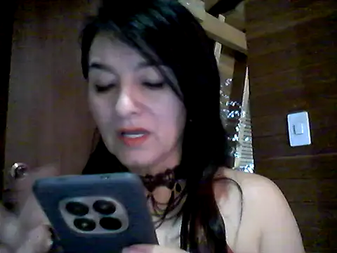 Snapshot of Anlly_garcia002 chatting on June 13, 8:29 pm Anlly garcia002 online show from June 13, 8:29 pm
