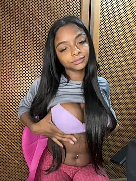 Snapshot of Daianehotangel1 chatting on May 24, 2:33 pm Daianehotangel1 online show from May 24, 2:33 pm