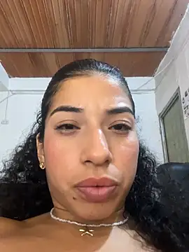 Snapshot of Miily_0 chatting on June 25, 5:12 am Miily 0 online show from June 25, 5:12 am