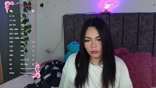 Snapshot of andraa_rossee chatting on June 26, 10:47 pm andraa rossee online show from June 26, 10:47 pm
