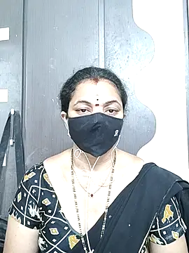 Snapshot of Leela_555 chatting on June 4, 8:48 pm Leela 555 online show from June 4, 8:48 pm