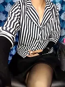 alexajuju online show from June 2, 9:11 am
