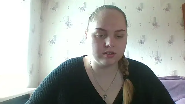 Snapshot of SoftHypnose chatting on June 1, 6:26 am SoftHypnose online show from June 1, 6:26 am