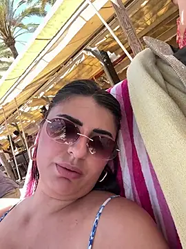 Snapshot of Velvet_Lifa chatting on July 8, 1:59 pm Velvet Lifa online show from July 8, 1:59 pm