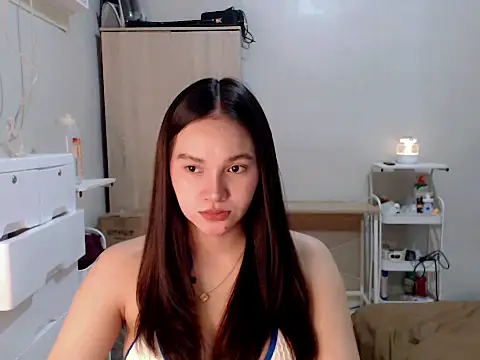 Snapshot of slutty_anna29 chatting on July 10, 3:44 am slutty anna29 online show from July 10, 3:44 am