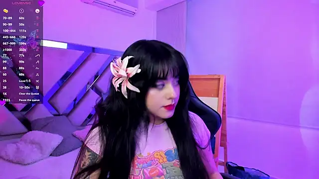 Snapshot of Elena_Tylor chatting on June 11, 8:51 pm Elena Tylor online show from June 11, 8:51 pm