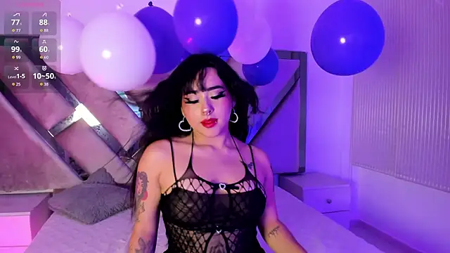 Snapshot of Elena_Tylor chatting on June 27, 8:58 pm Elena Tylor online show from June 27, 8:58 pm